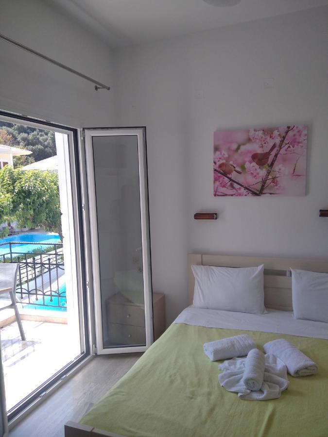 Hotel Oasis Parga Exterior foto